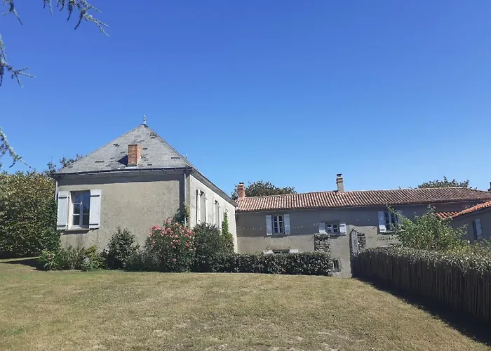 Logis De La Coudraye Couette-café