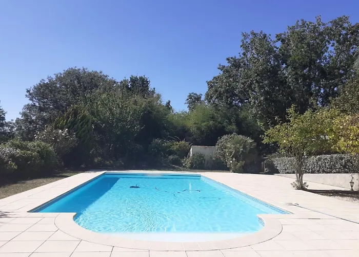 Logis De La Coudraye Couette-café 3*