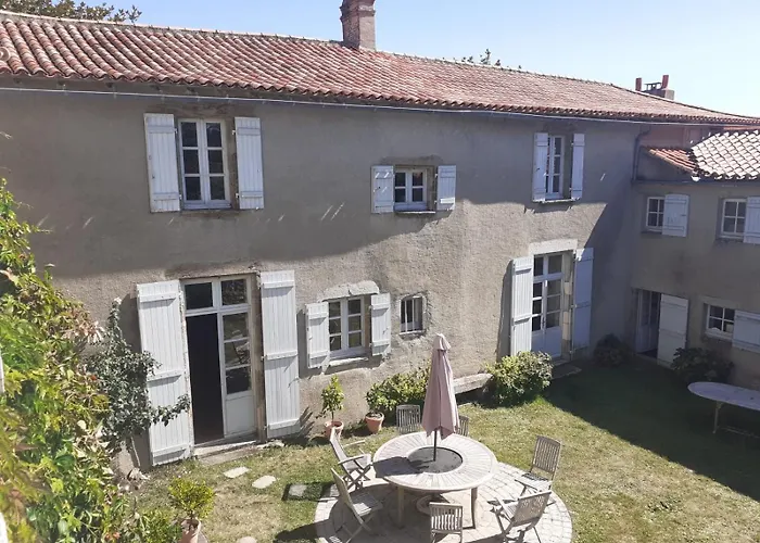Logis De La Coudraye 3* Apremont (Vendee)